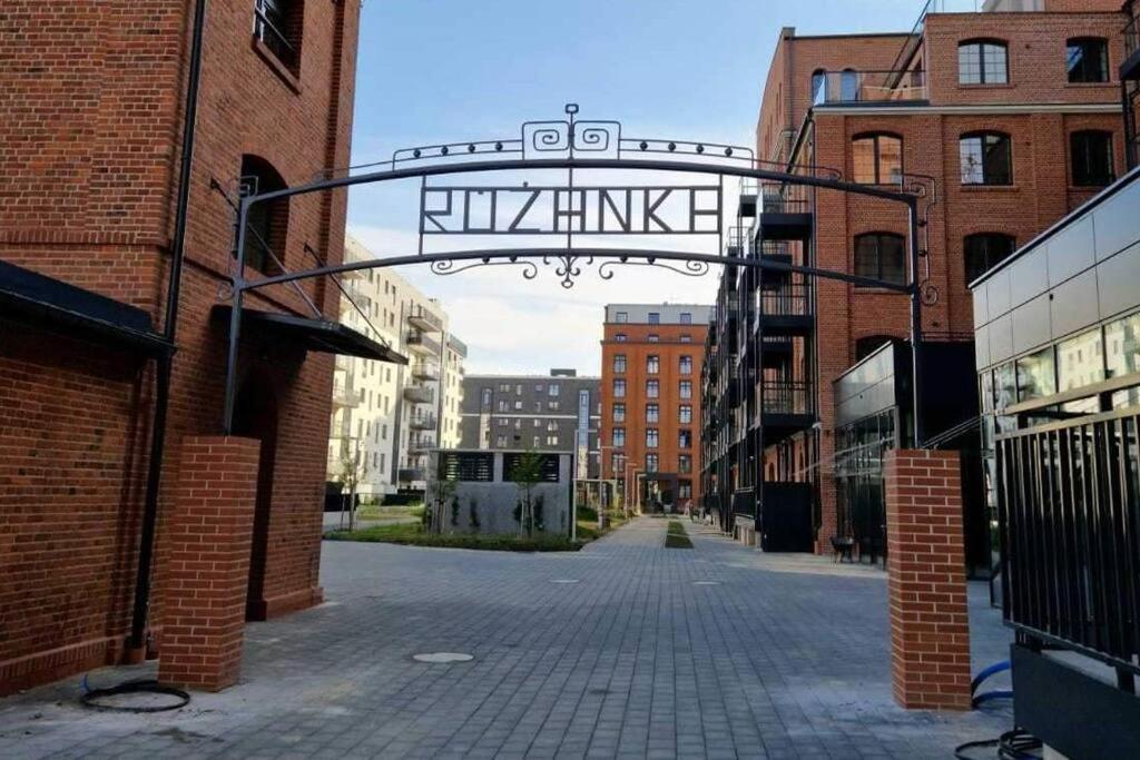 Apartament W Starym Mlynie Loft Rozanka Breslavia Esterno foto